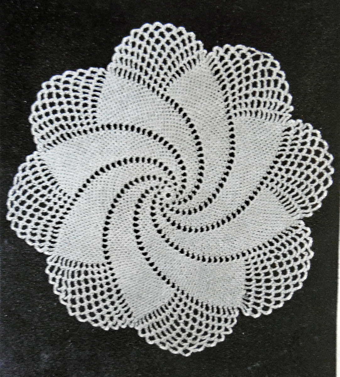 Spiral Doily - 1949 Vintage Crochet Pattern