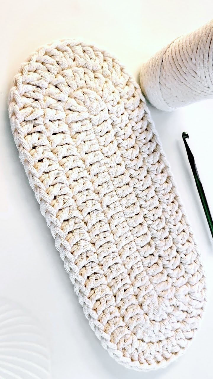 How to Crochet a Basket Base Tutorials & More