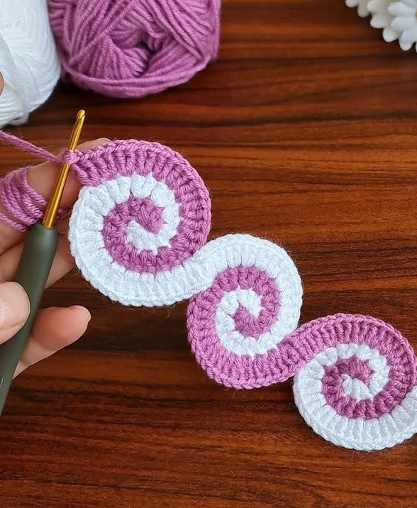 How to Crochet a Tunisian Lace – The Hilariously Crafty Guide