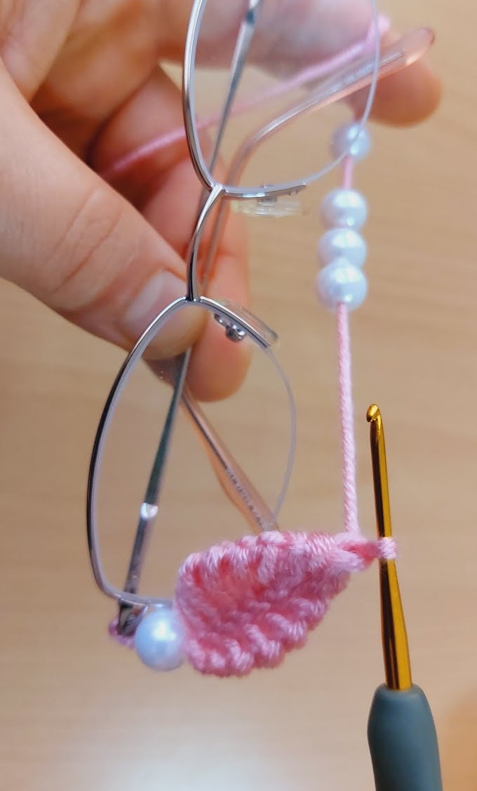 Crochet Holder Necklace for Glasses